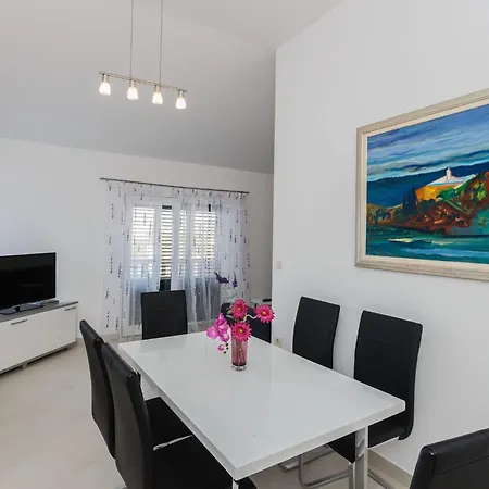 Hébergement de vacances Strandnahes Mit Garten In By Interhome Ražanj