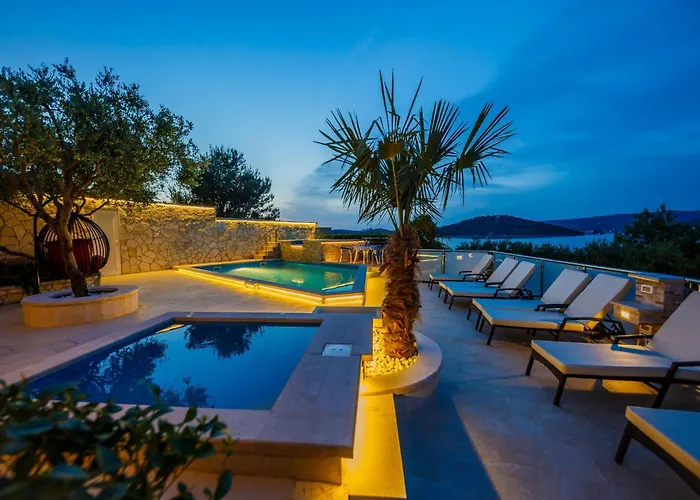 Strandnahes Mit Garten In By Interhome Vakantiehuis