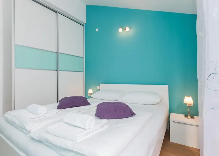 Strandnahes Mit Garten In By Interhome Vakantiehuis *