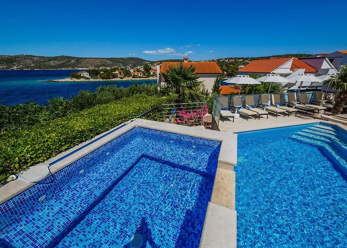 Strandnahes Mit Garten In By Interhome