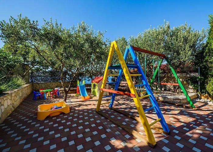 Strandnahes Mit Garten In By Interhome Vakantiehuis *