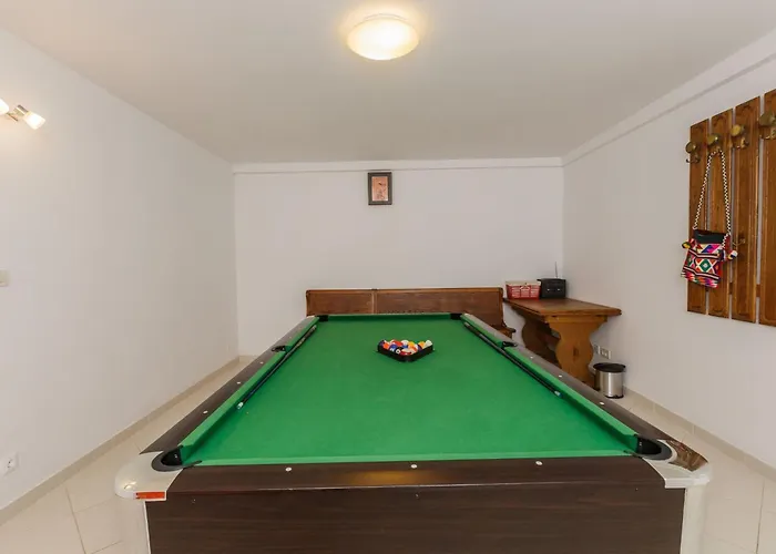 Strandnahes Mit Garten In By Interhome Ražanj