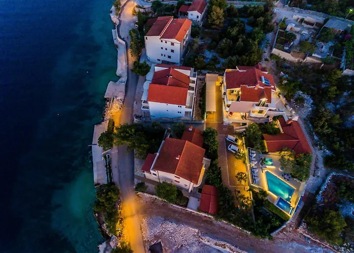 Strandnahes Mit Garten In By Interhome Hébergement de vacances