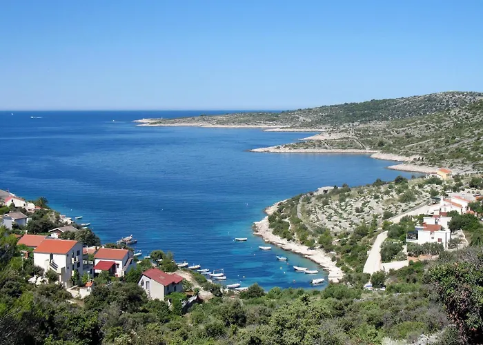 Strandnahes Mit Garten In By Interhome Ražanj